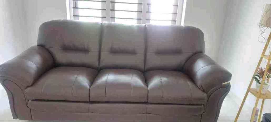 Sofa - 3 seater leather