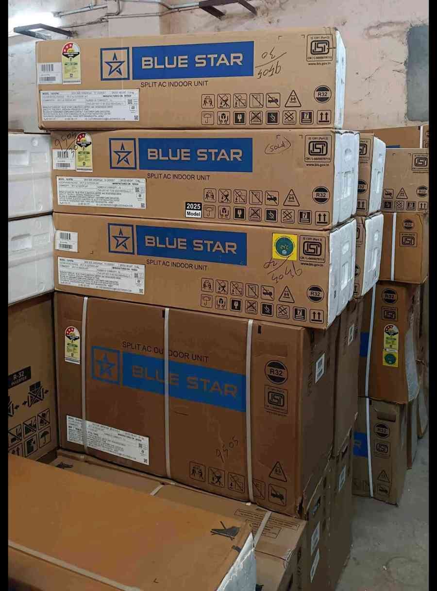 Blue Star Air conditioner, 1.5 Ton