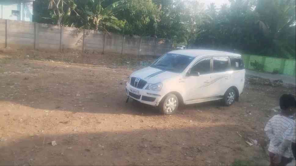 Mahendra Xylo d2