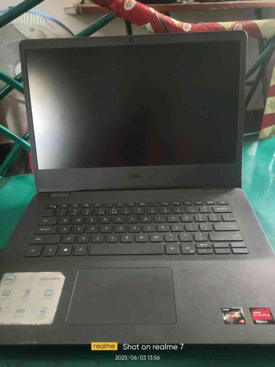 Laptop Vostro 3405