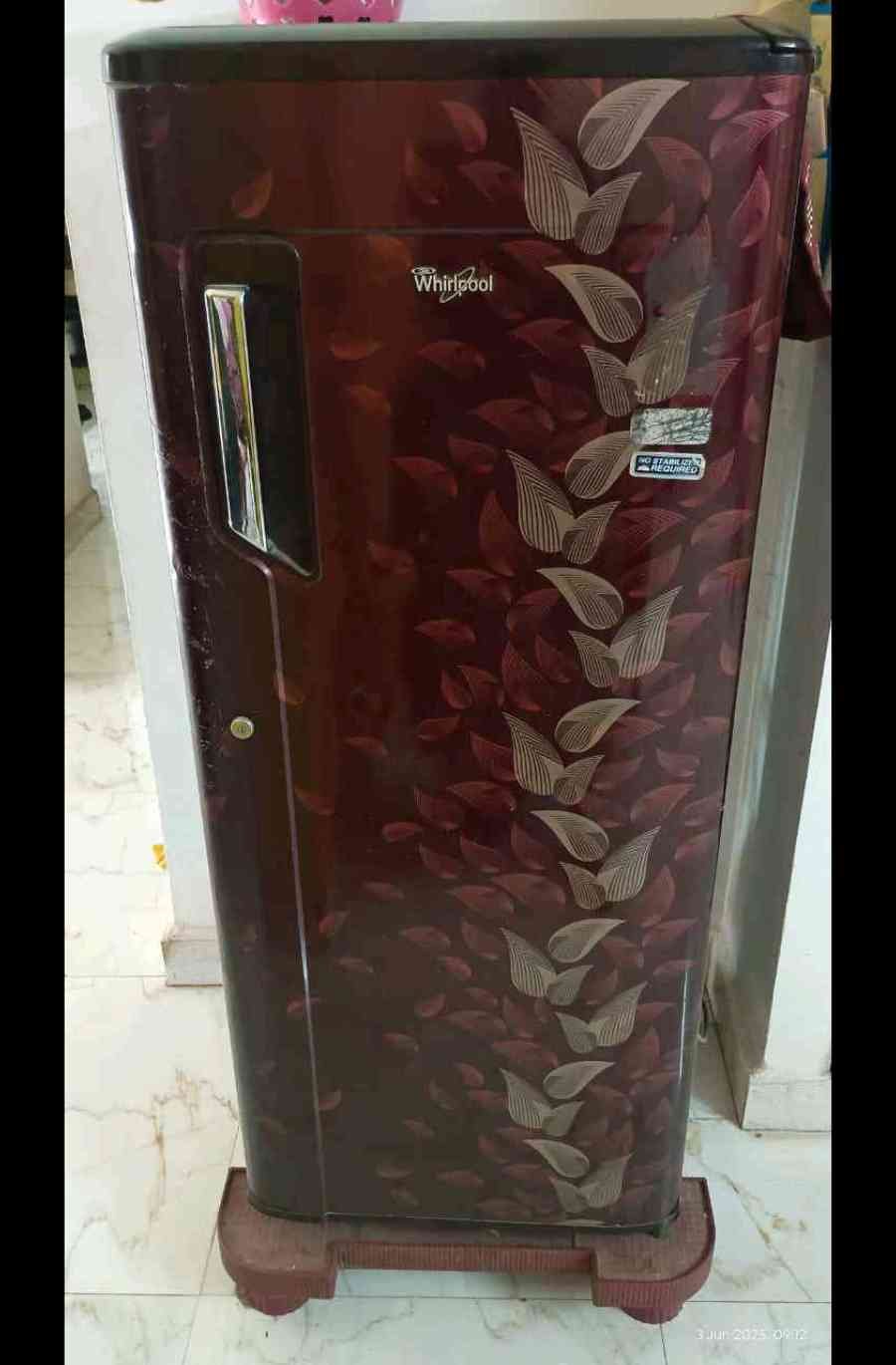 Whirlpool single door fridge