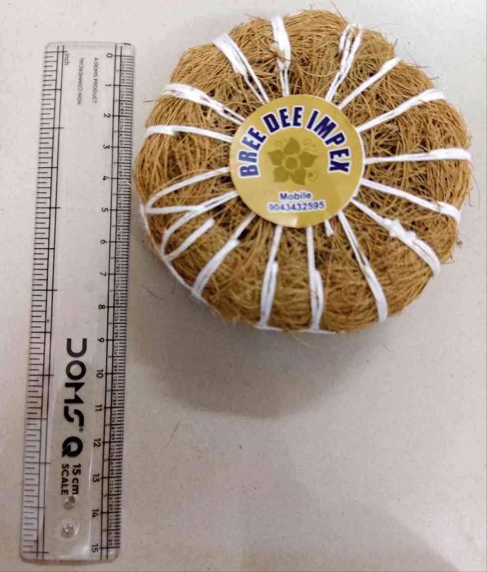 coconut vettiver scrubber