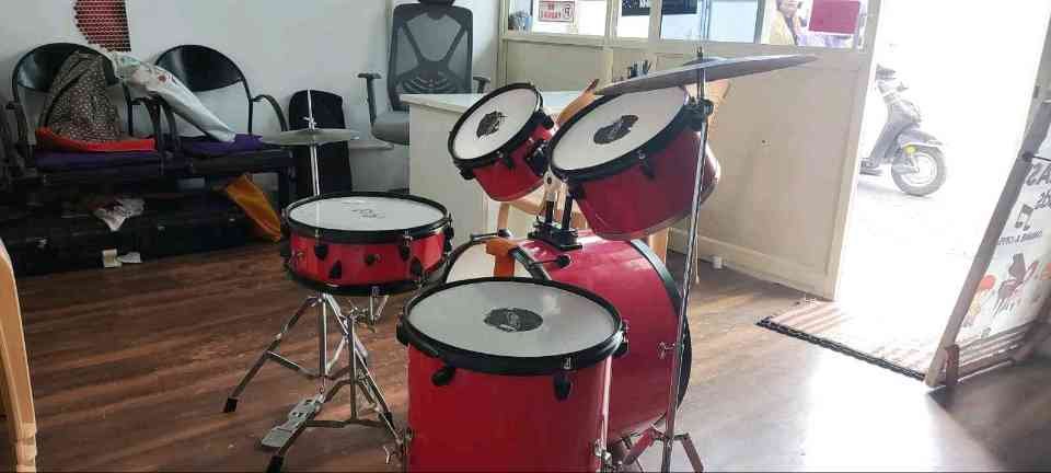 Acoustic Drum kit