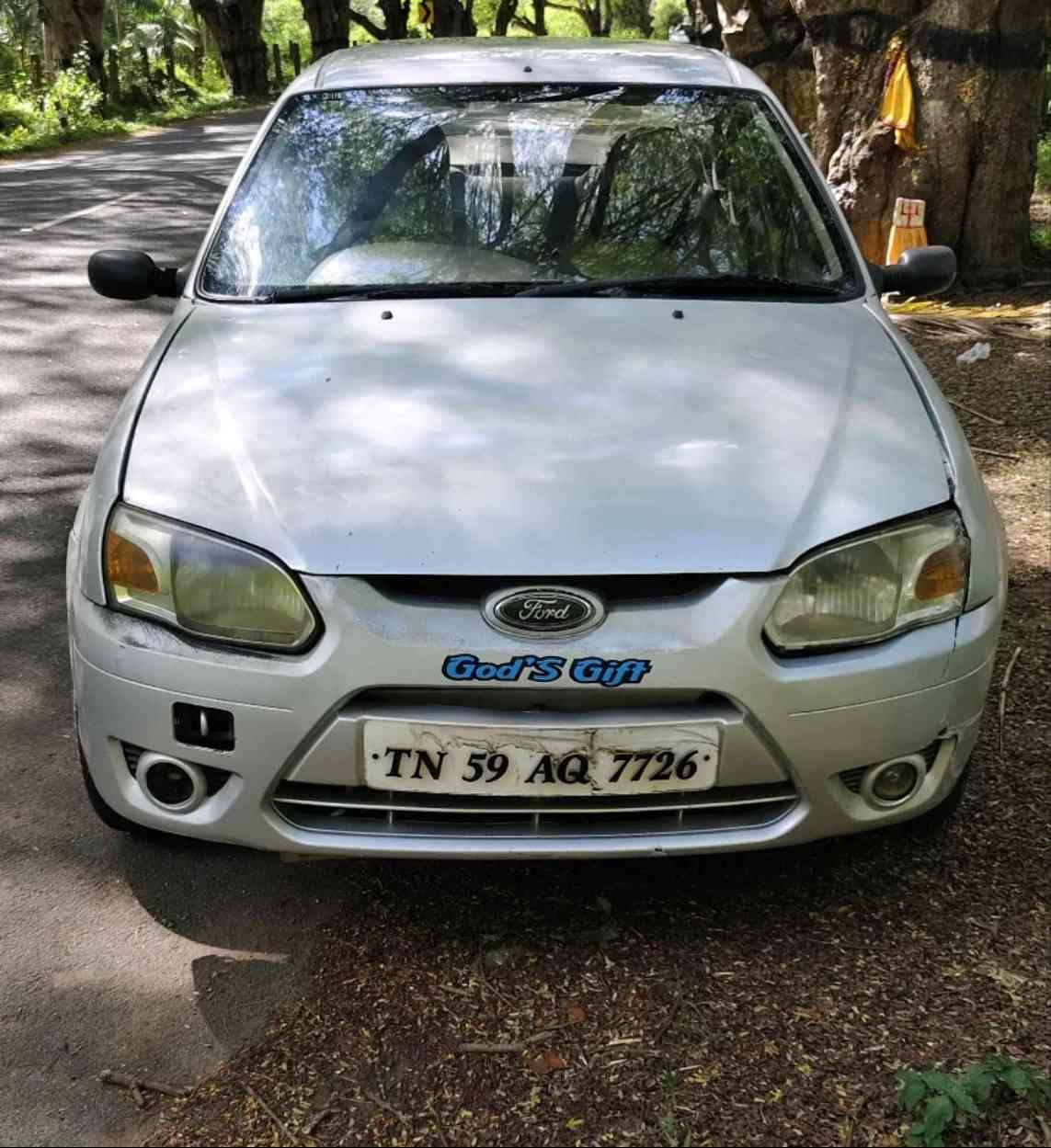 ford ikon 2010 model