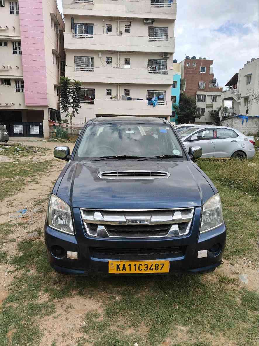 Isuzu  space cab