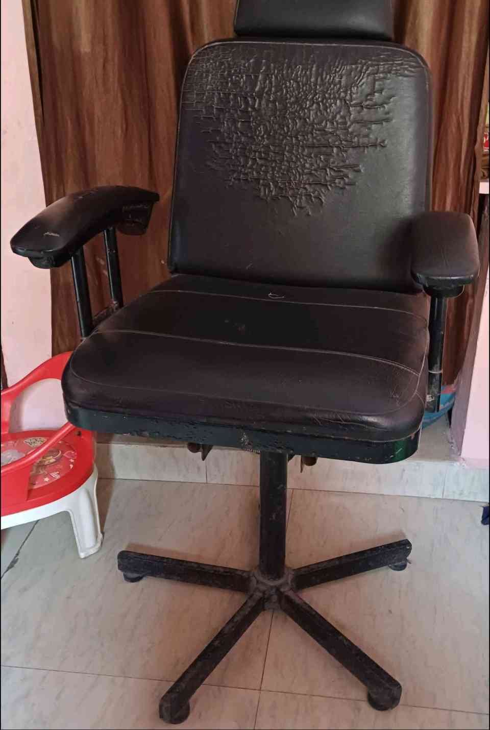 Eyebrow Threading Chair