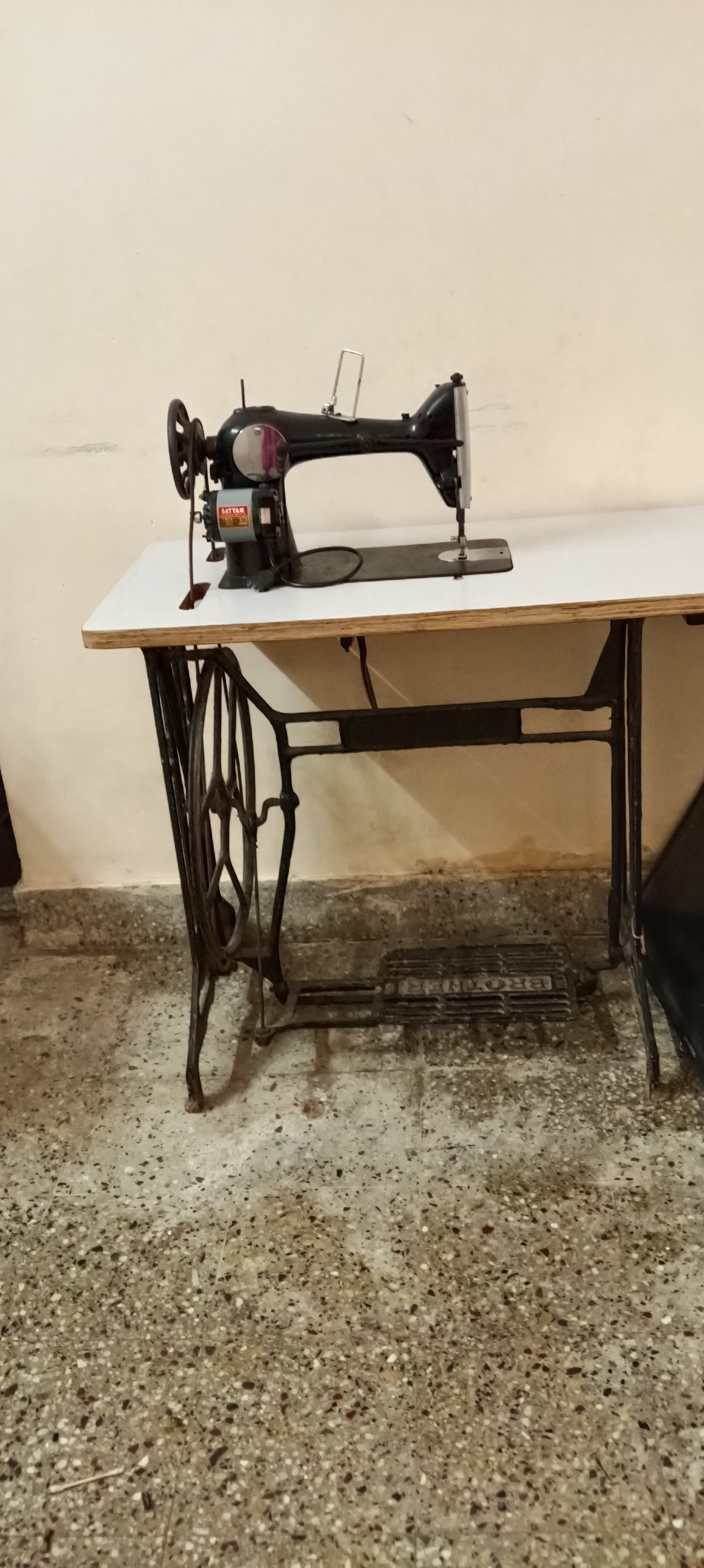sewing machine