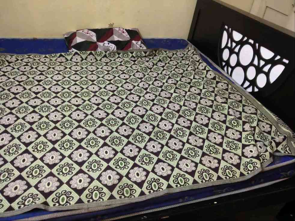 cot  with bed