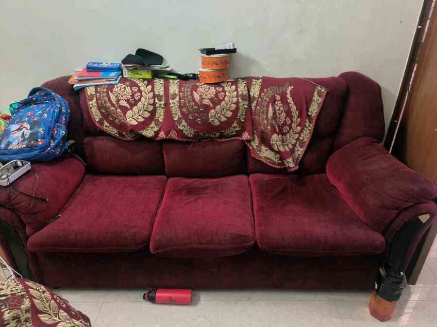 sofa with Very good condition 3+2
