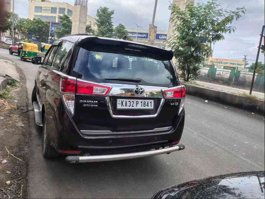 sale Toyota Innova crysta