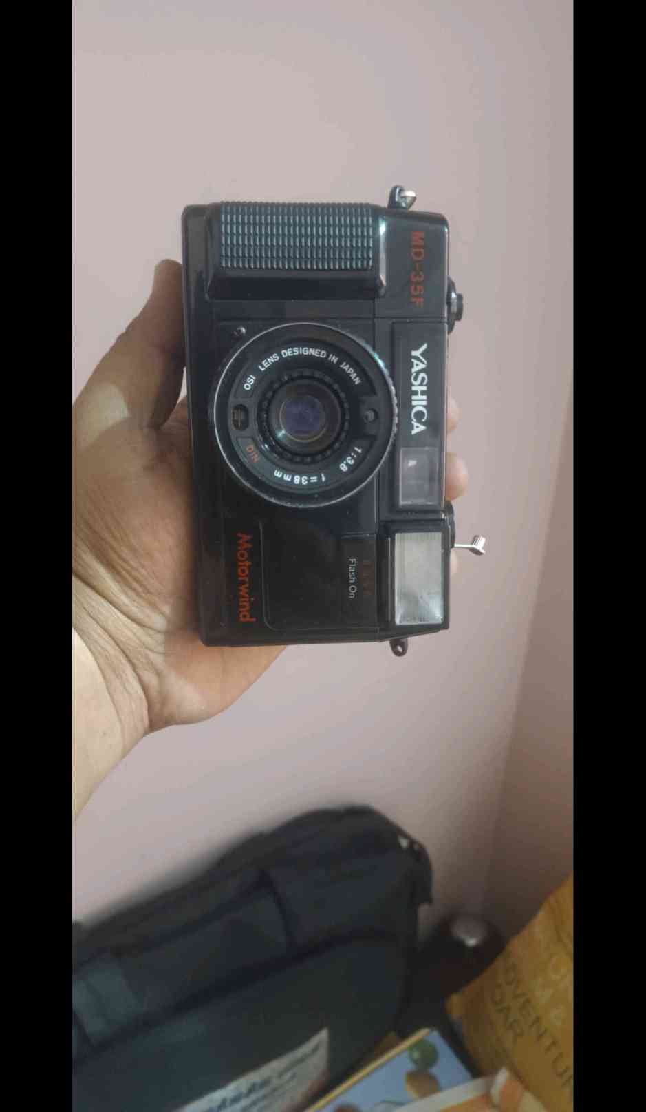 yashica camera verr good condition
