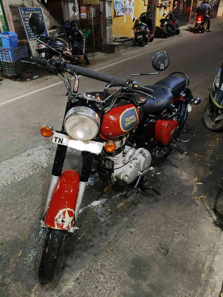 Royal Enfield classic 350 bs 4