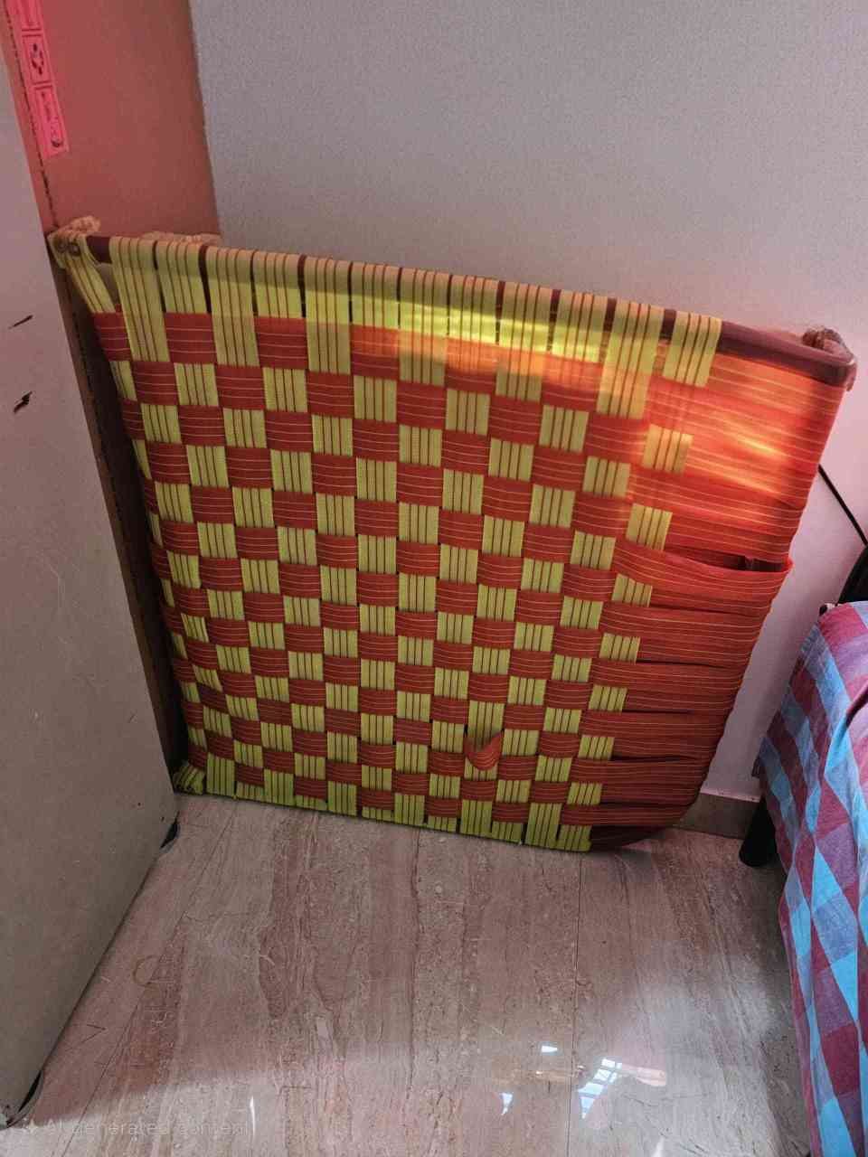 Plastic tap foldable cot
