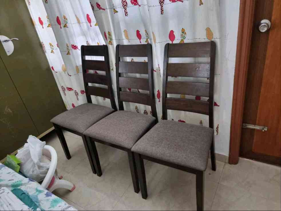 Dinning Table