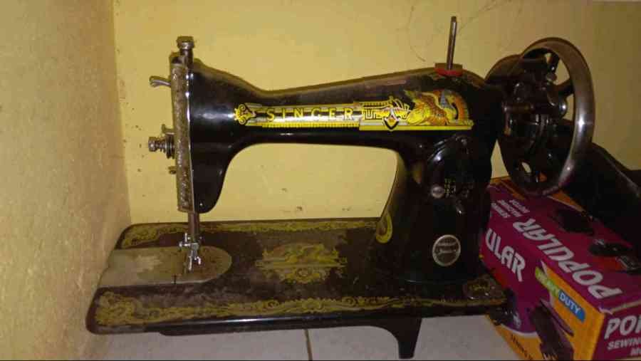 sewing machine