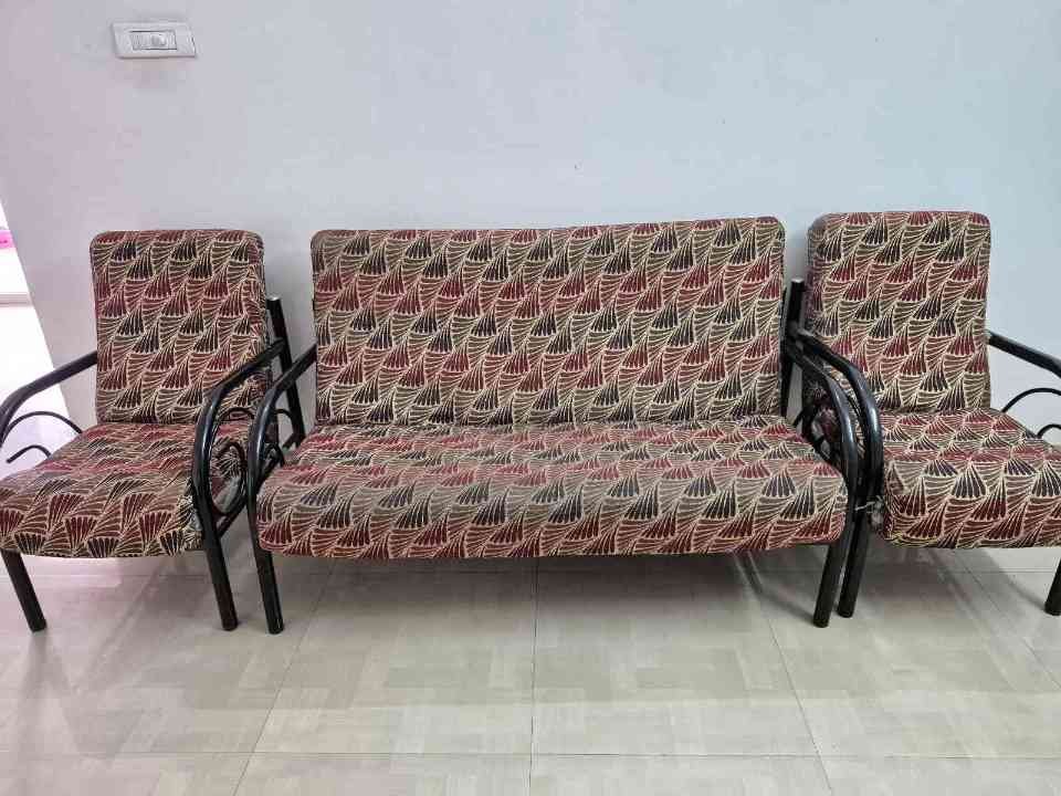 Sofa Set  : 3+2 seater - Excellent condition!