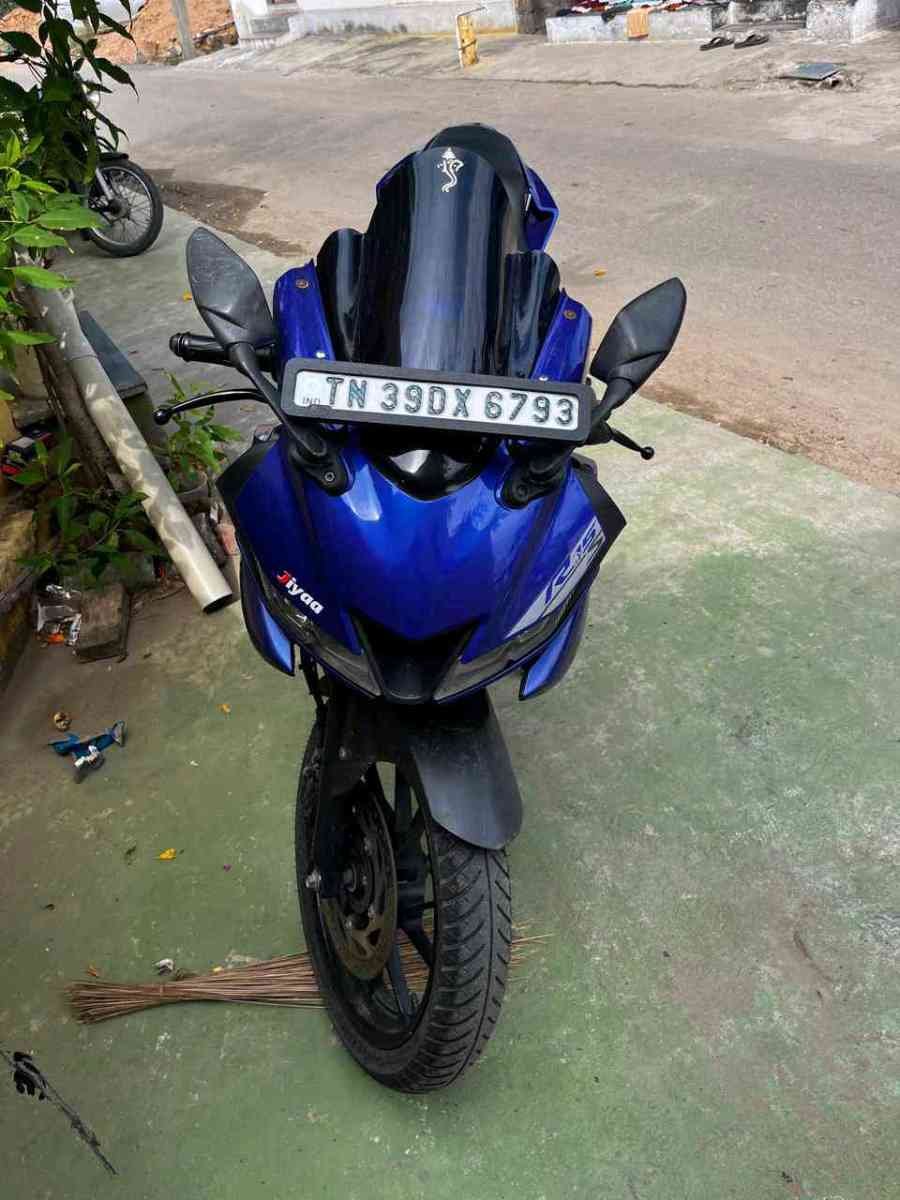 Yamaha R15 V23
