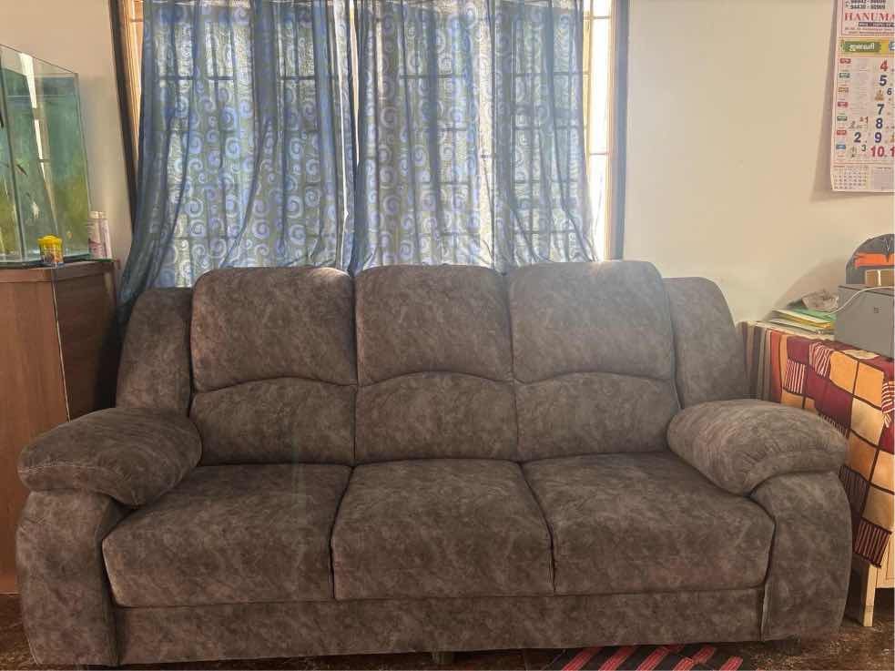 3 1 1 Luxury grey colour sofa