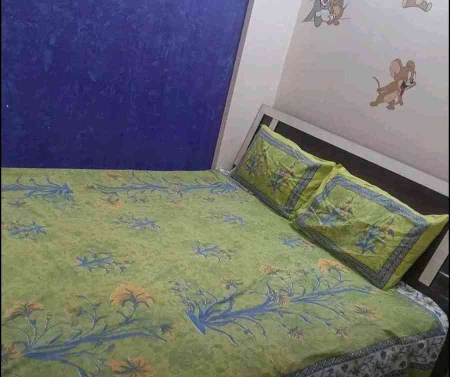Queen size bed