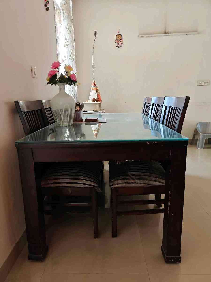 6 seater dining table set