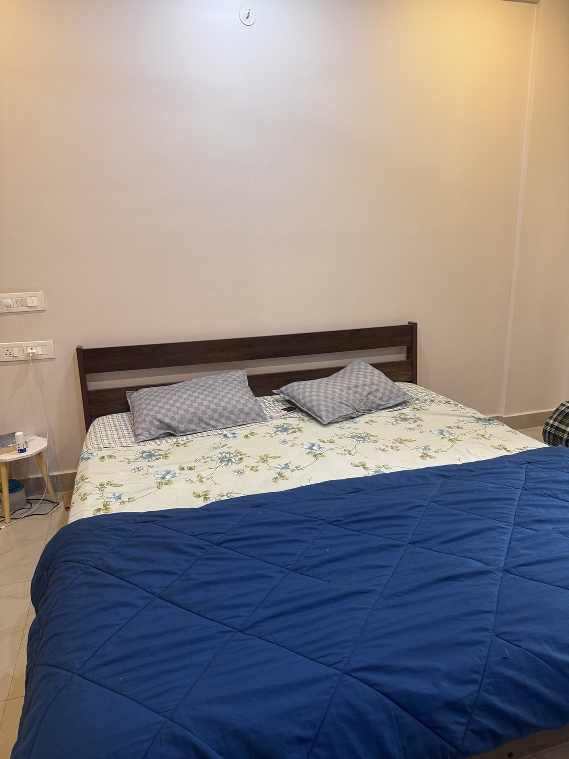 King size bed with mattress (pepperfry)