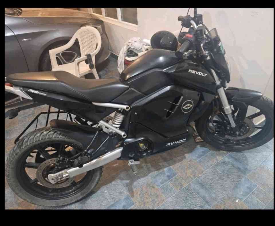 Revolt RV400 Good condition