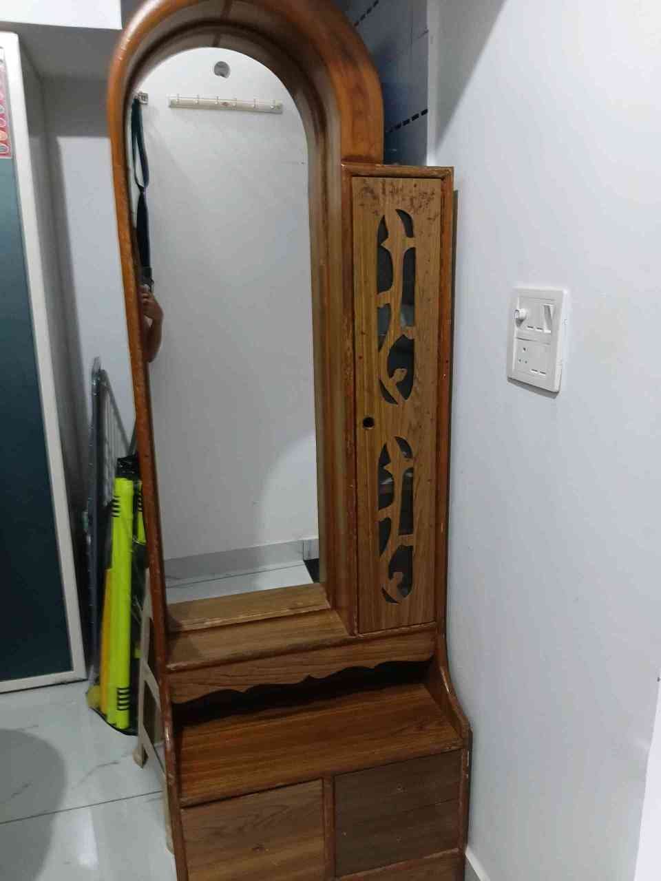 Wooden mirror