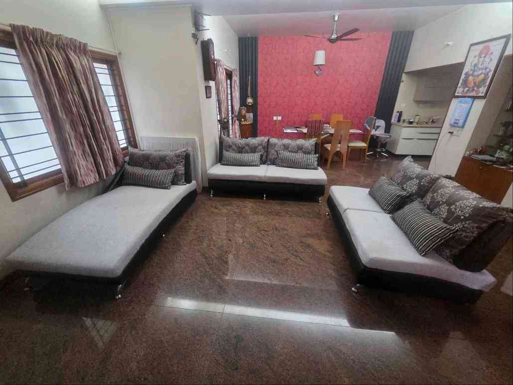 Modern Sofa Set - Premium Fabric - Great condition